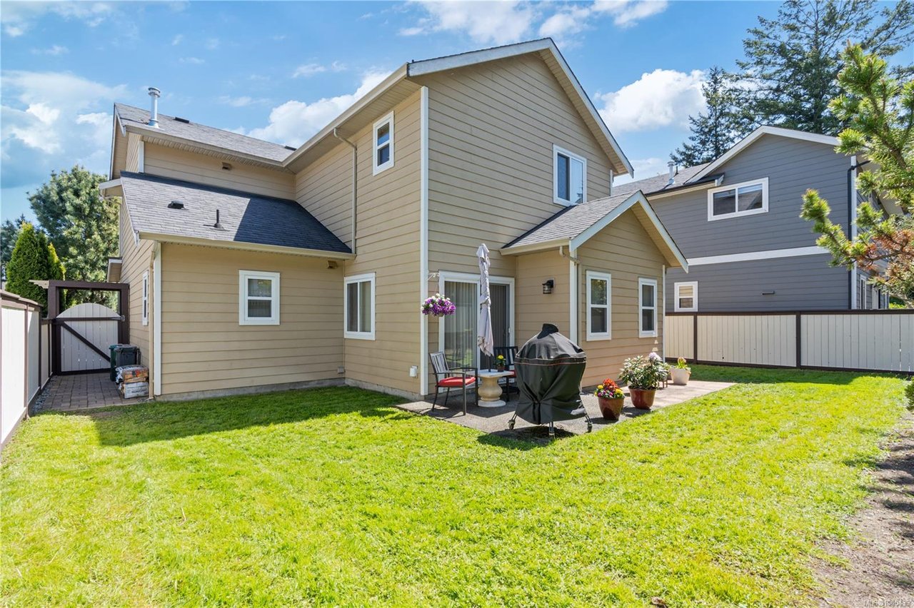 2450 Lund Rd, View Royal
