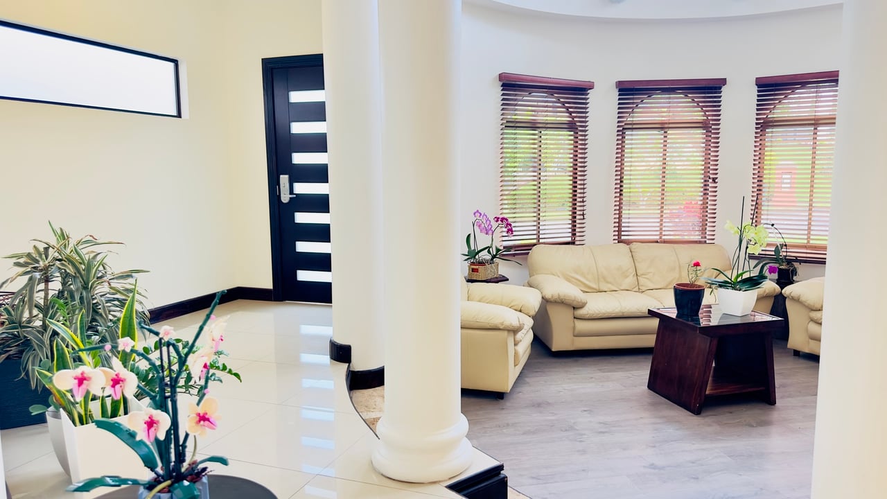 Single Story Gated Residence, Curridabat, San Jose