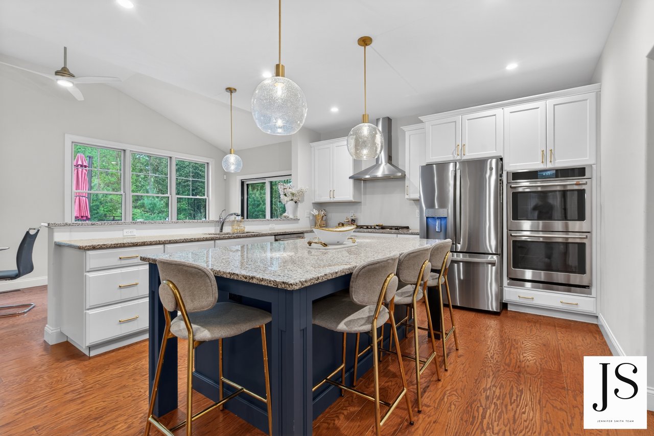 7 Overfield Ln, Glen Mills, PA 19342