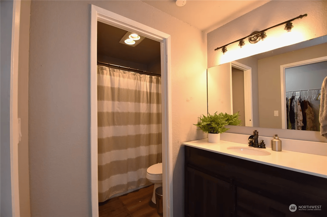 820 E Cady Road #G105