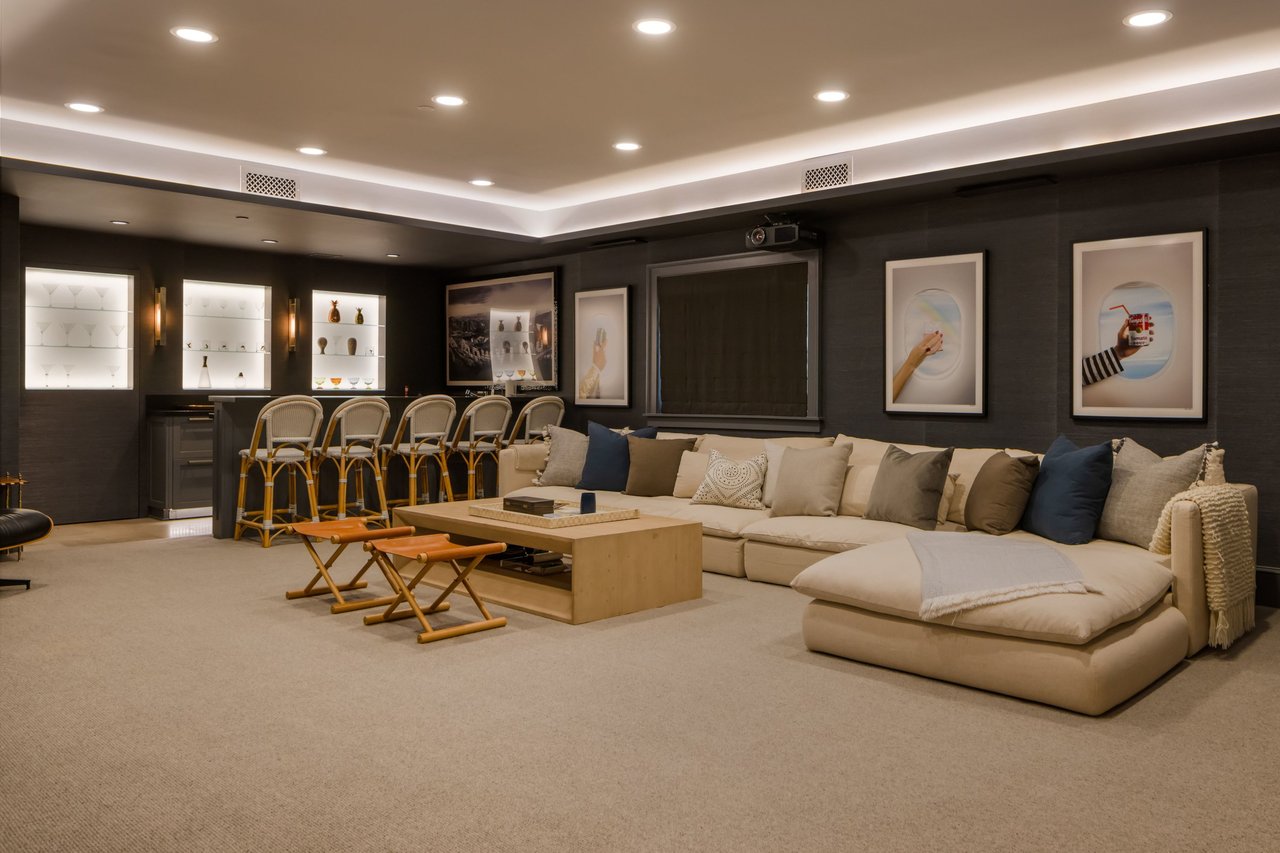 Sophisticated Coastal Design in Rustic Canyon