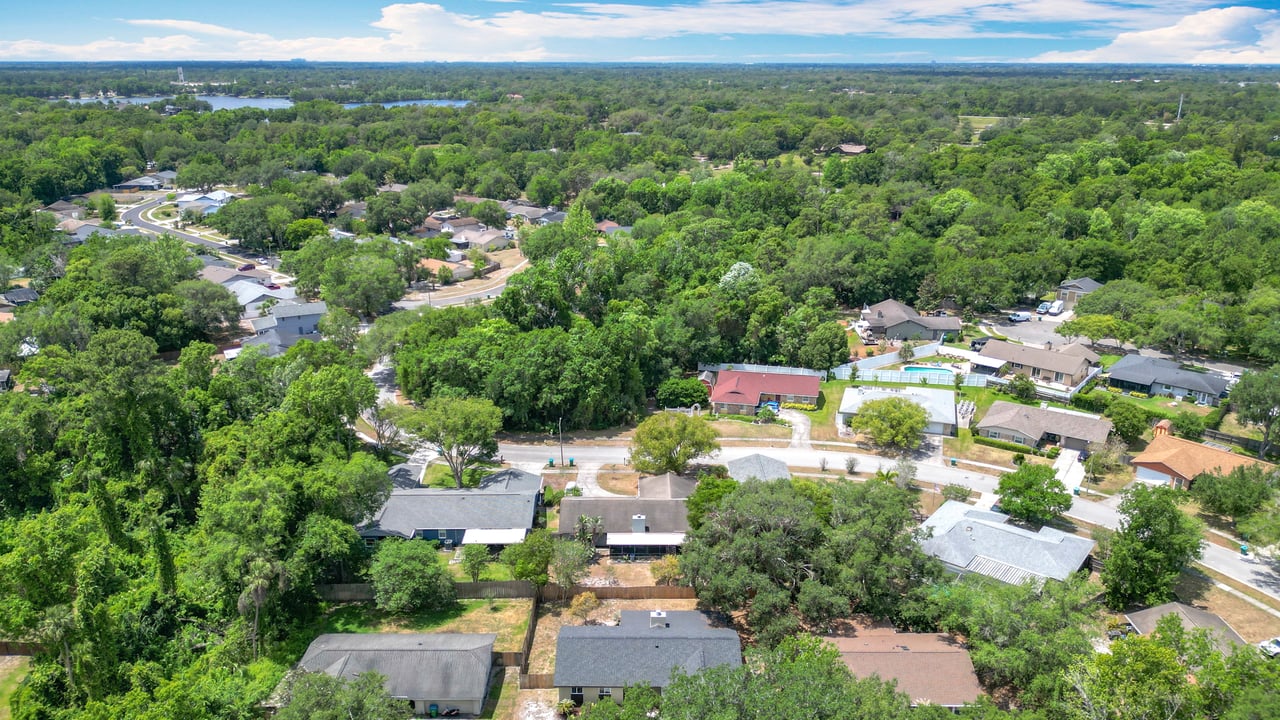 Spacious Open Concept Home in Winter Springs