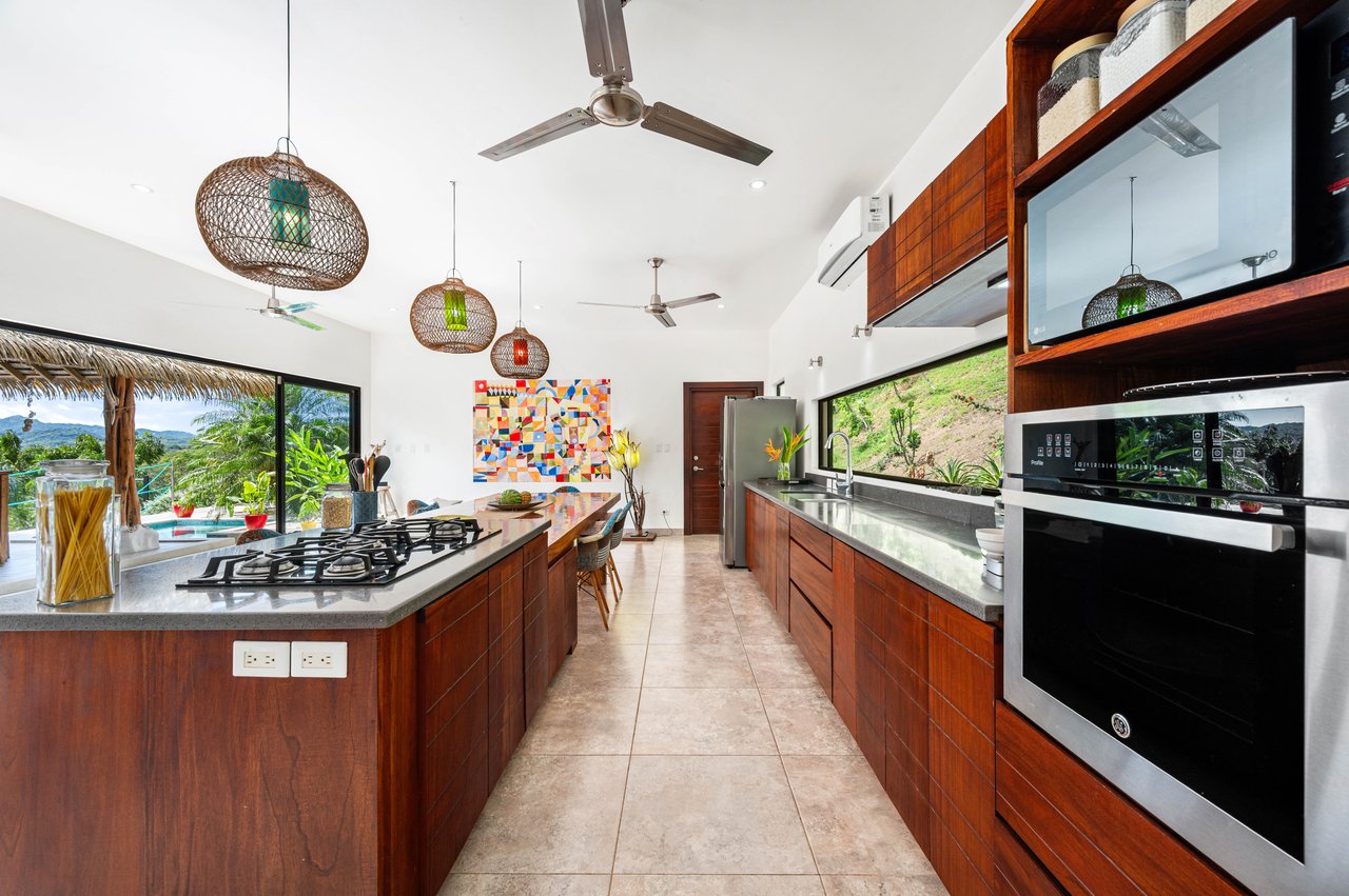 Mimi Lodge | Luxurious Mountain Retreat on 1.5 Acres Just 20 Minutes from Tamarindo