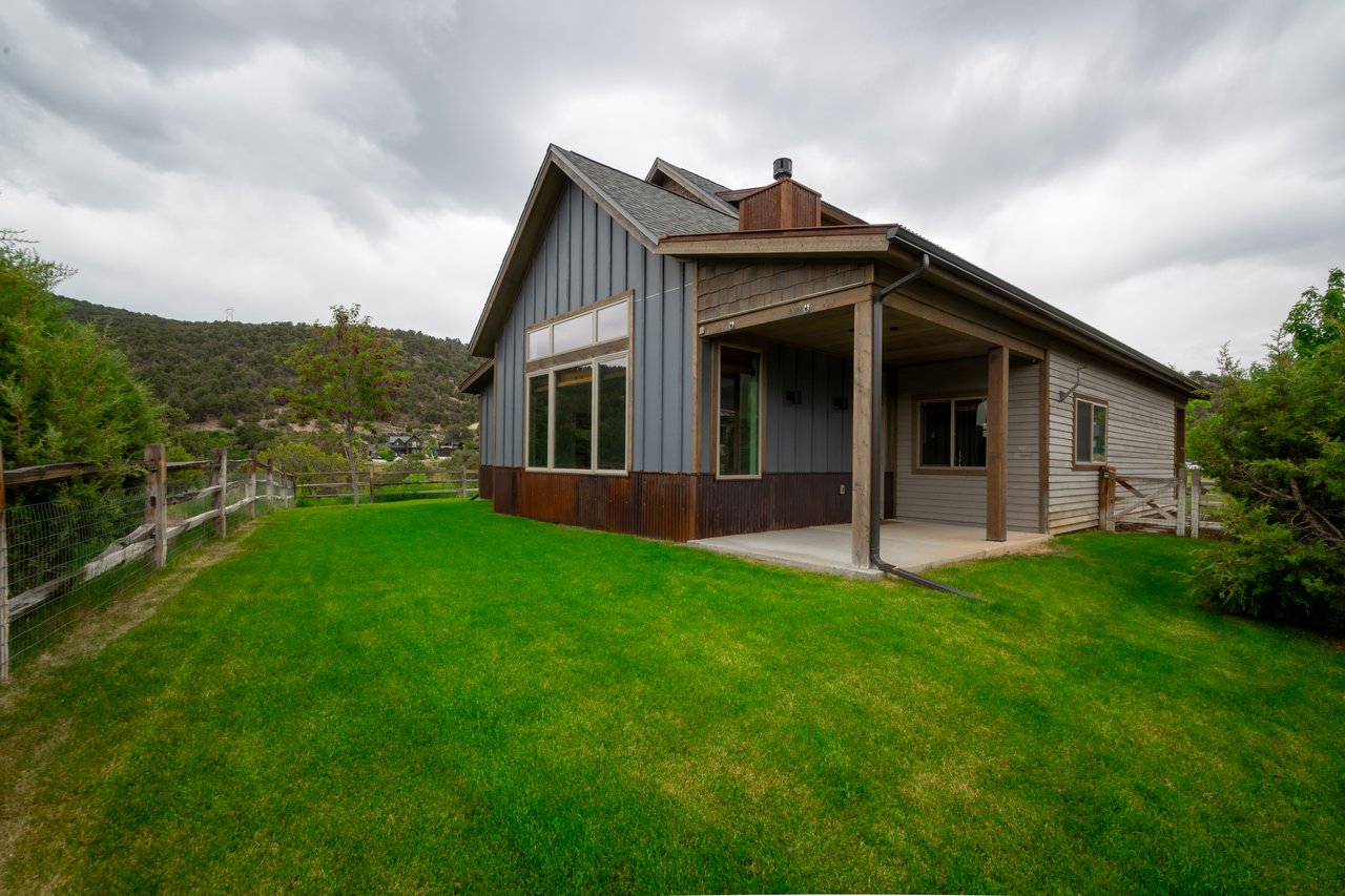 Pristine and Bright Four-Season Colorado Home