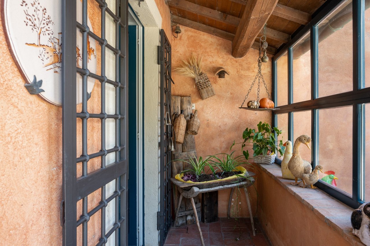 Renovated 18th Century Tuscan Home With Beautiful Hill Views