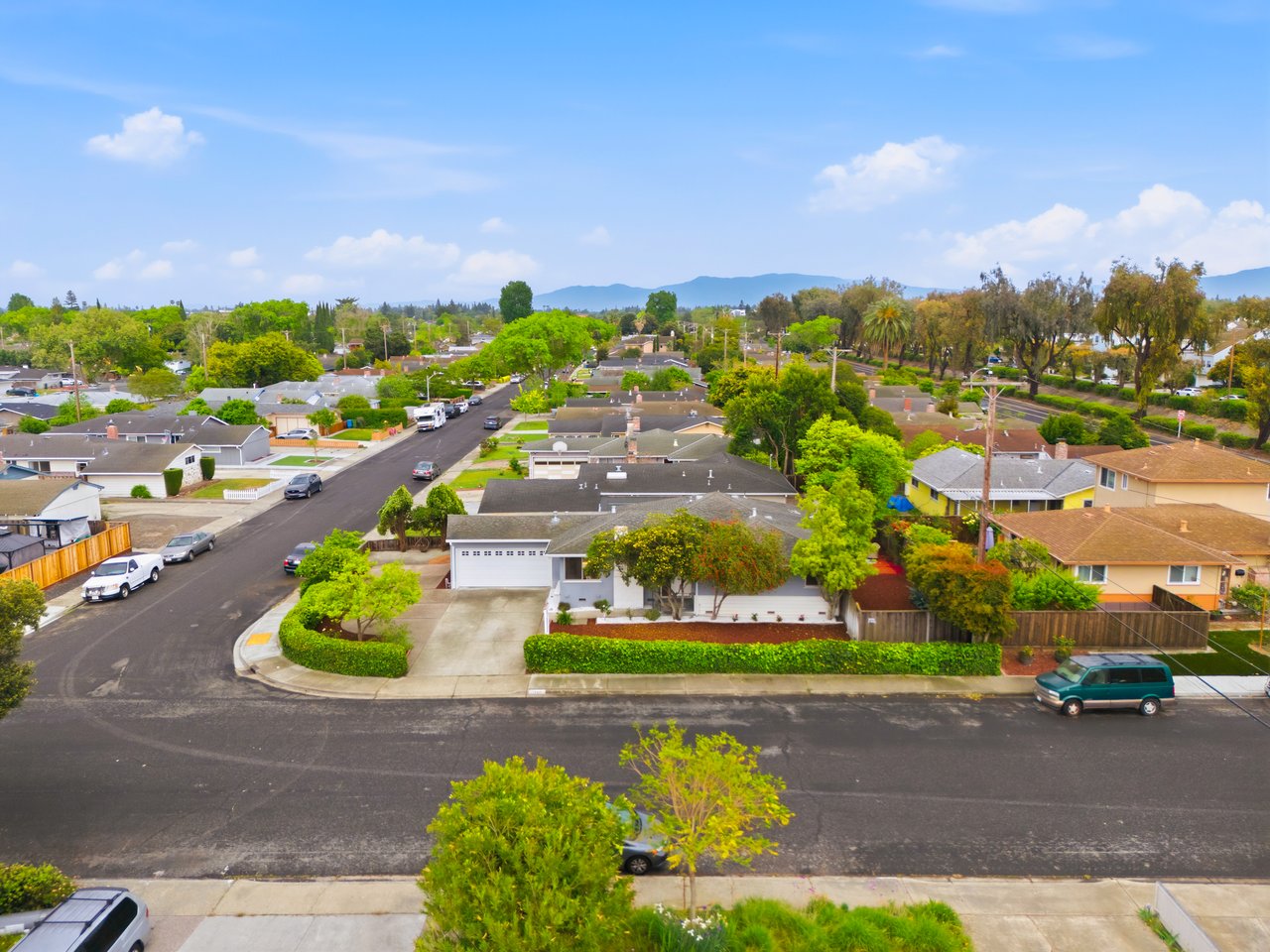 3240 Santa Maria Avenue