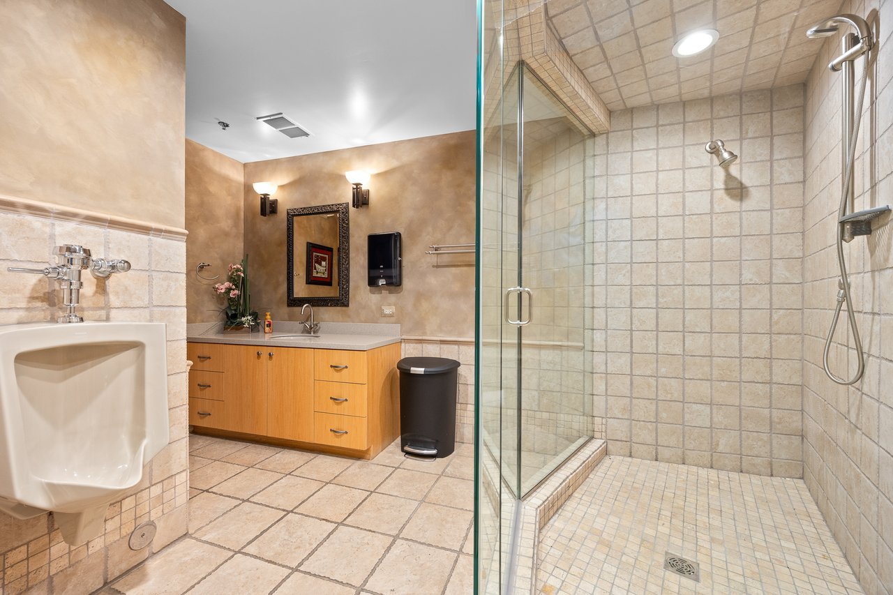 2005 S Bloomingdale Road Unit: G