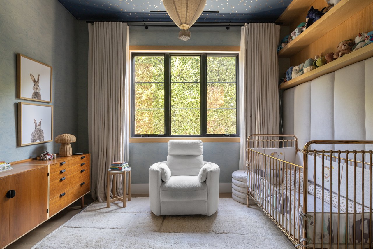 455 N Bundy Dr, Brentwood