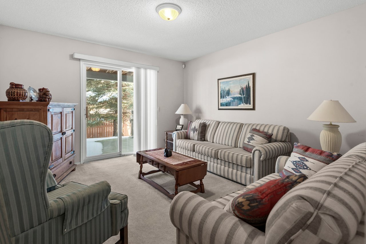 180 Valley Ridge Heights NW