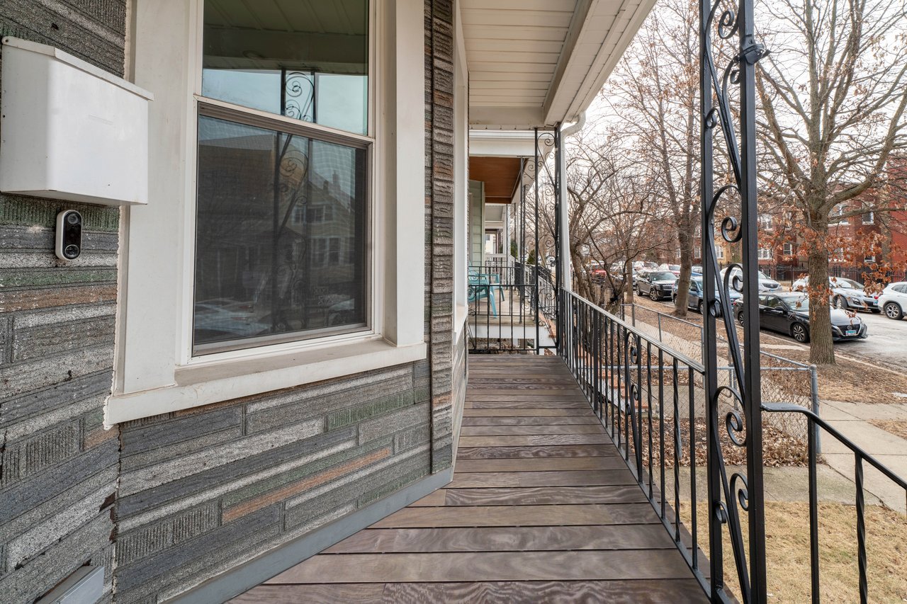 3823 N Albany Ave, CHICAGO, IL 60618