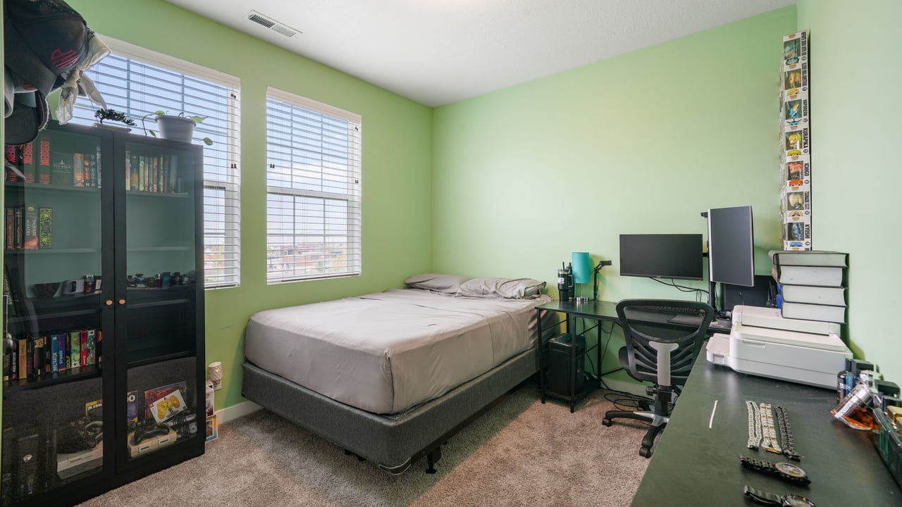 4696 W Camellia N