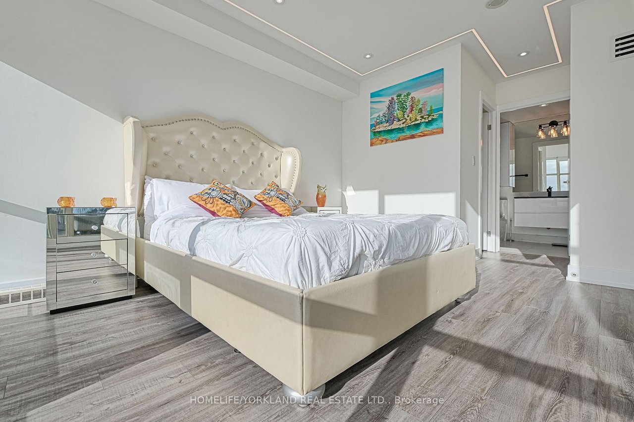 10 Navy Wharf Crt 3209
