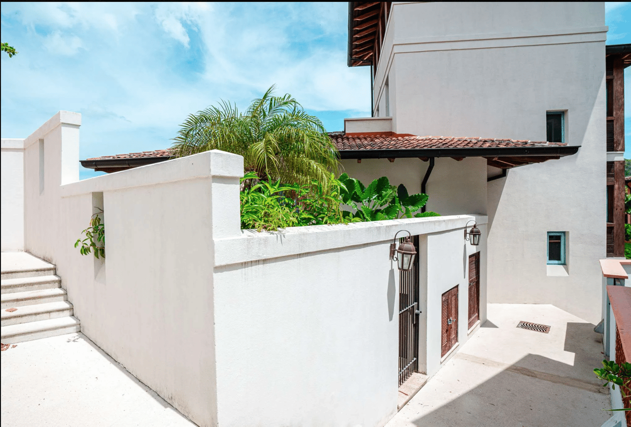 Calle Cartagena 9 | Ocean-View & Steps from the Beach Club