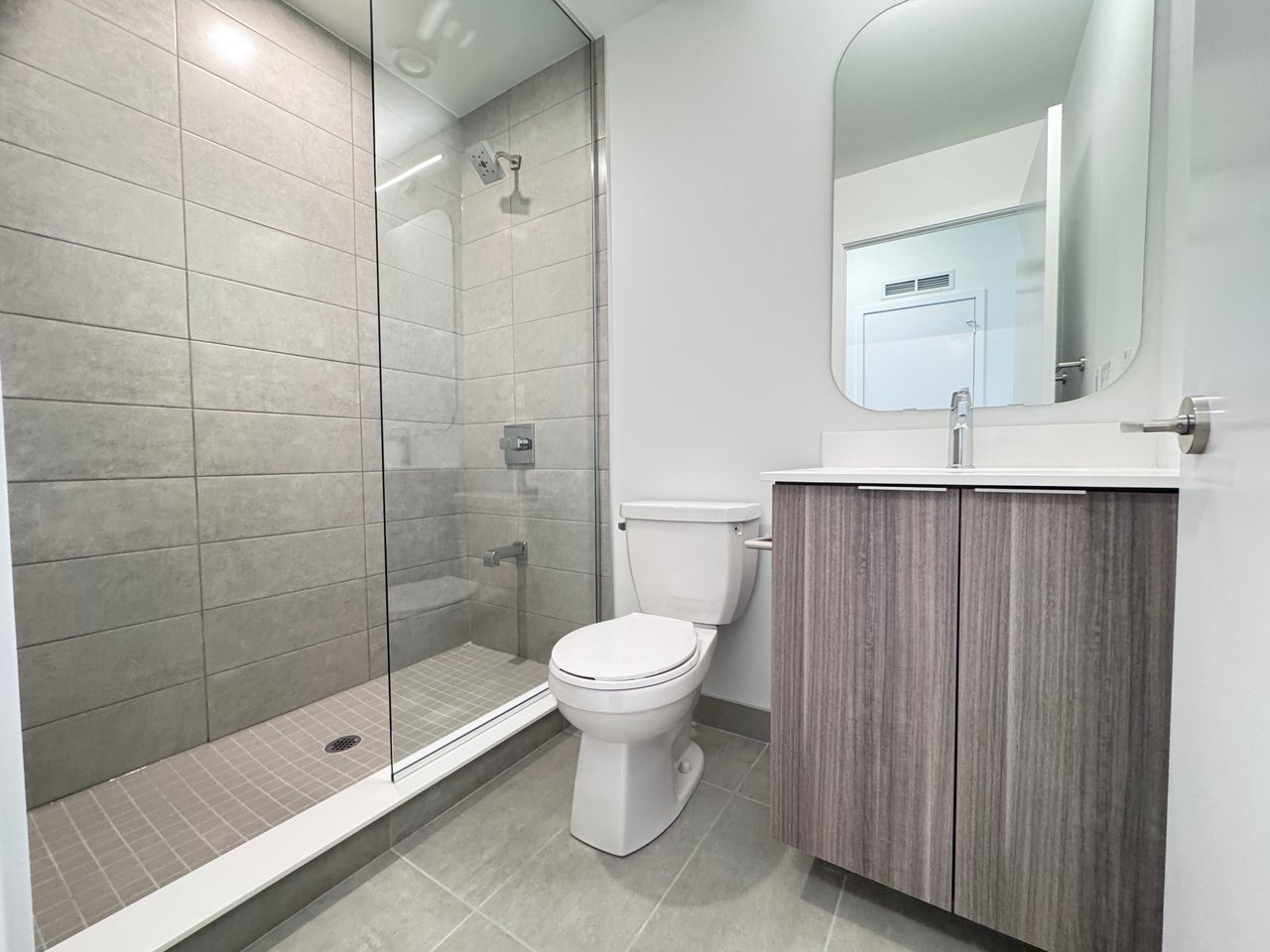 15 Richardson Street Unit: 812