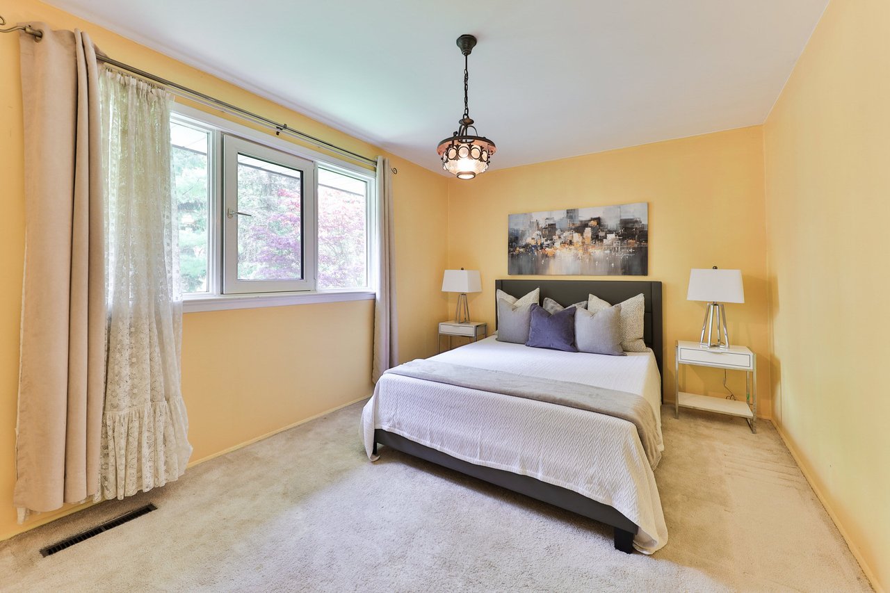 1364 Avonbridge Dr