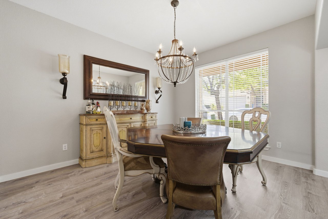 Elegantly Updated Lakeway Retreat w/ New Roof