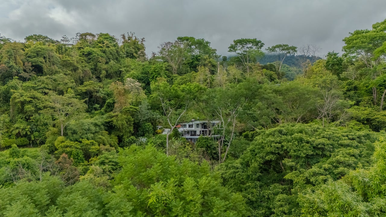 Casa La Roca, Whale's Tail 3 Bedroom Home In Uvita!
