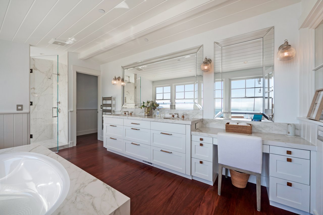 Stunning View Residence