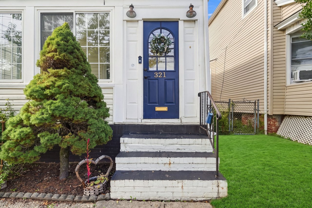321 Boyden Avenue