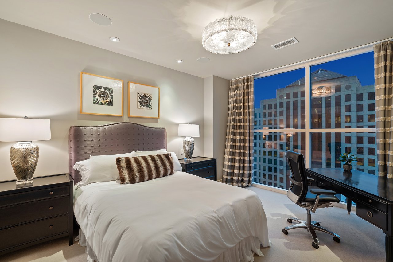 98 San Jacinto, #2002