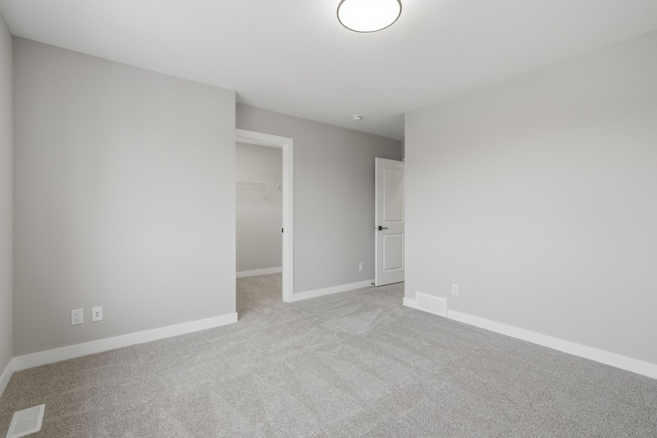 51 Belvedere Crescent SE