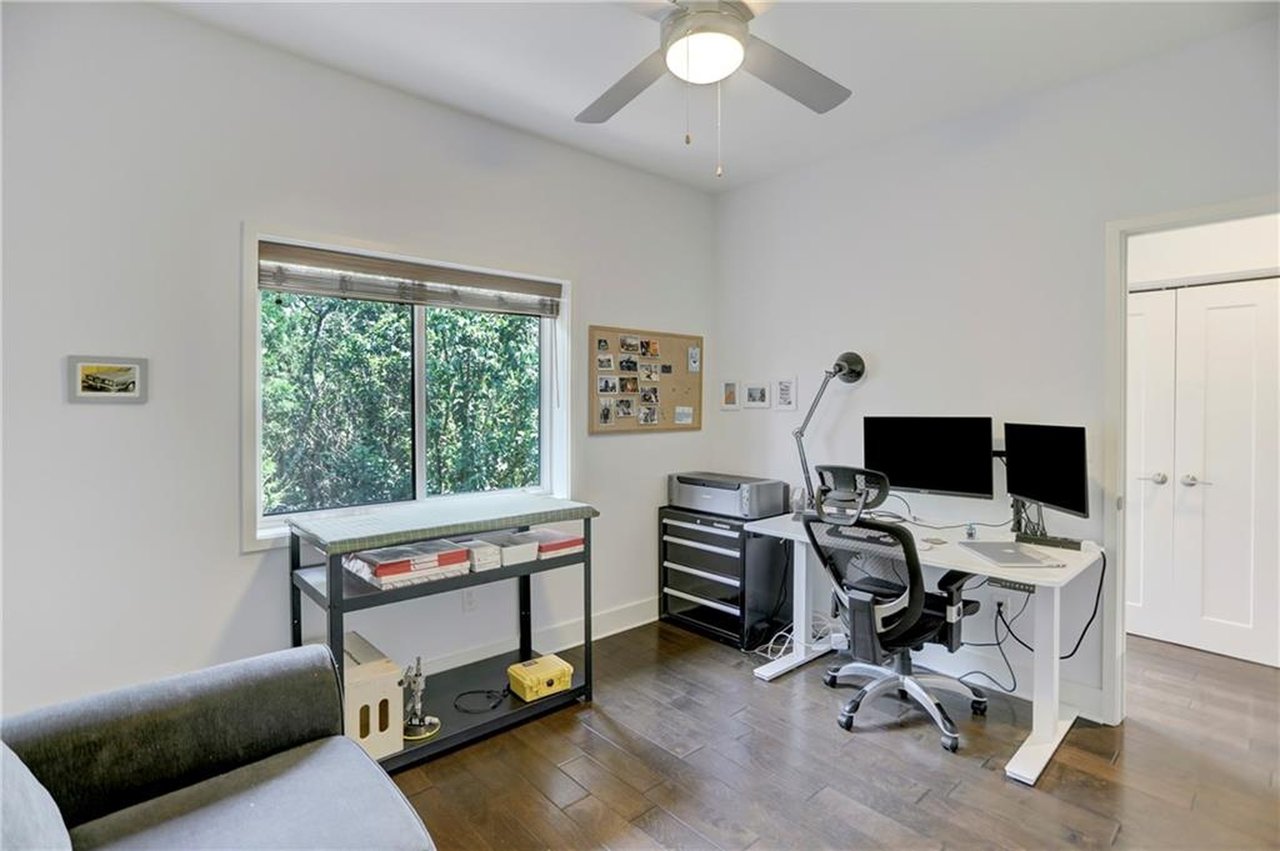 2101 Montopolis Dr #13