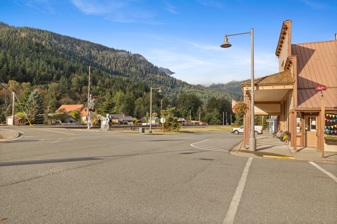 71636 NE. Old Cascade Hwy., Skykomish, WA 98288