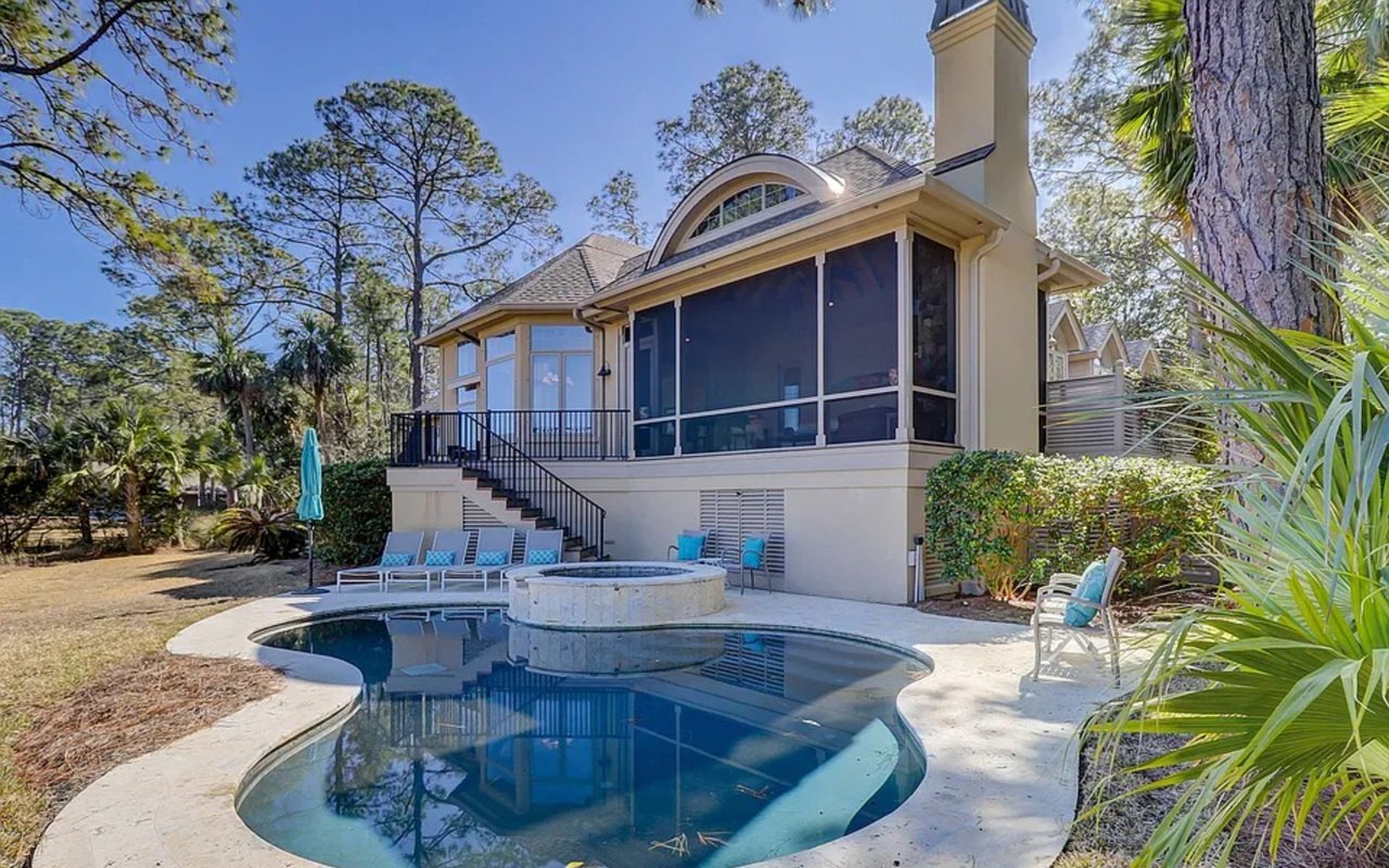 6 Gull Point Rd