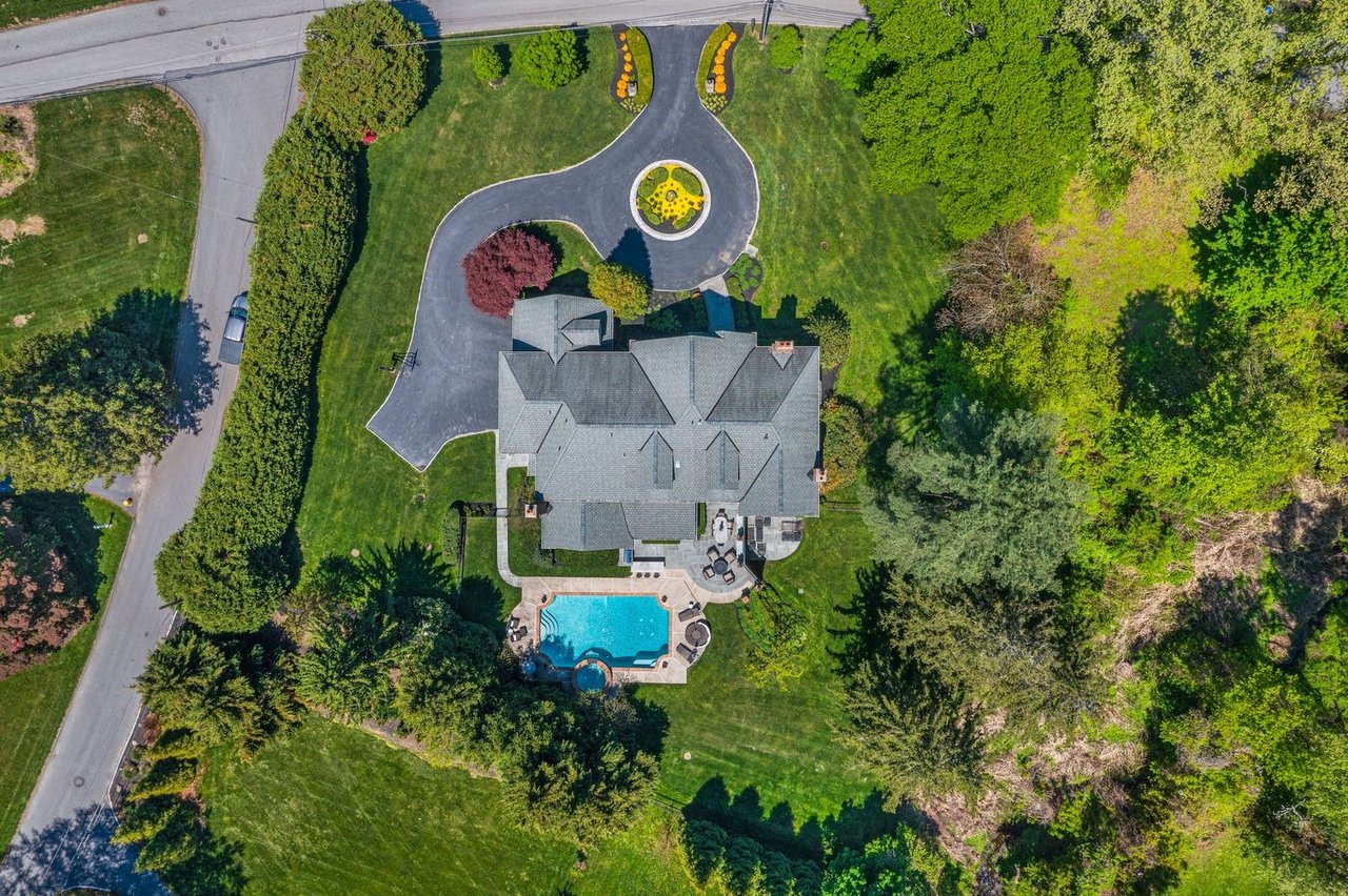 775 Parkes Run Ln