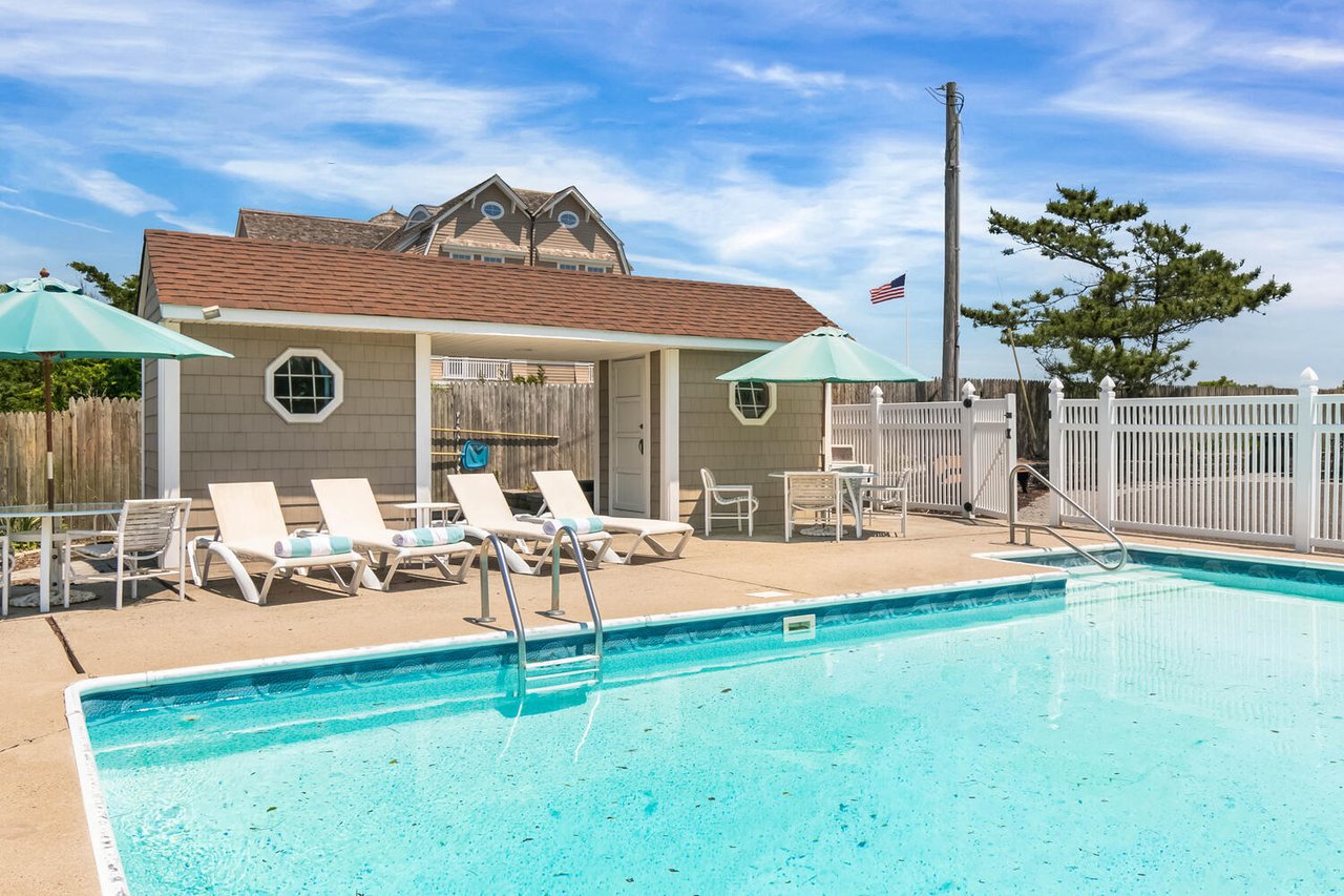 #1595 Summer Rental on the Oceanfront with Pool