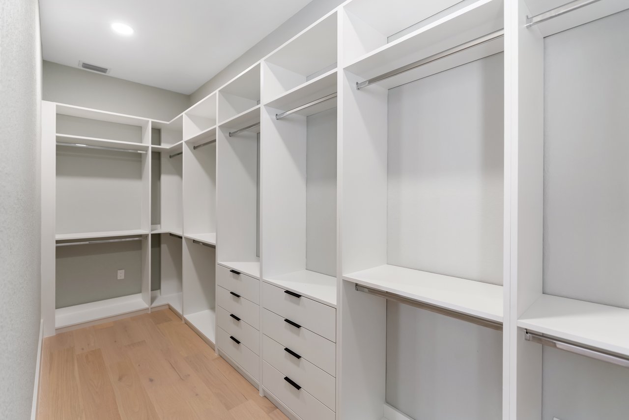 11007 Big Bass Place