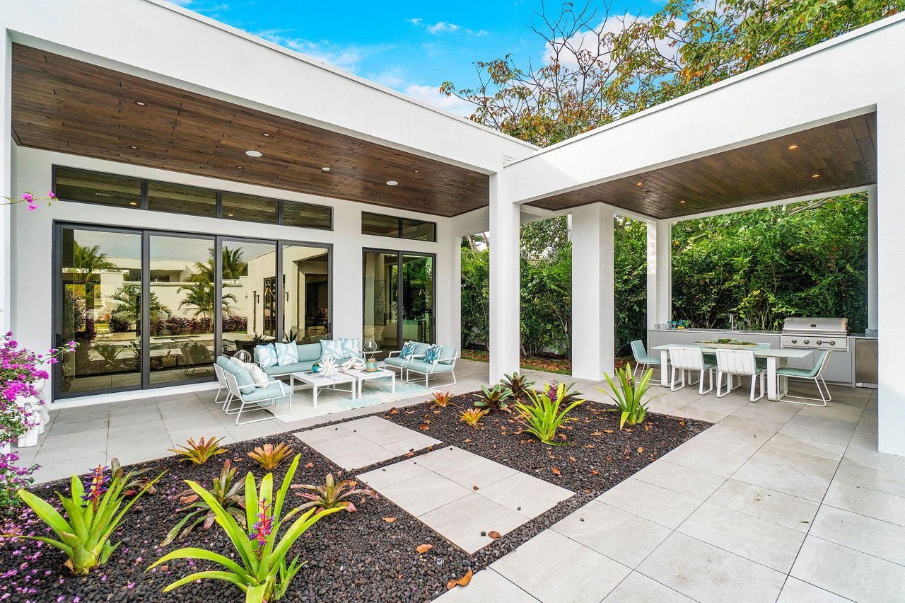 17 NW 15th St