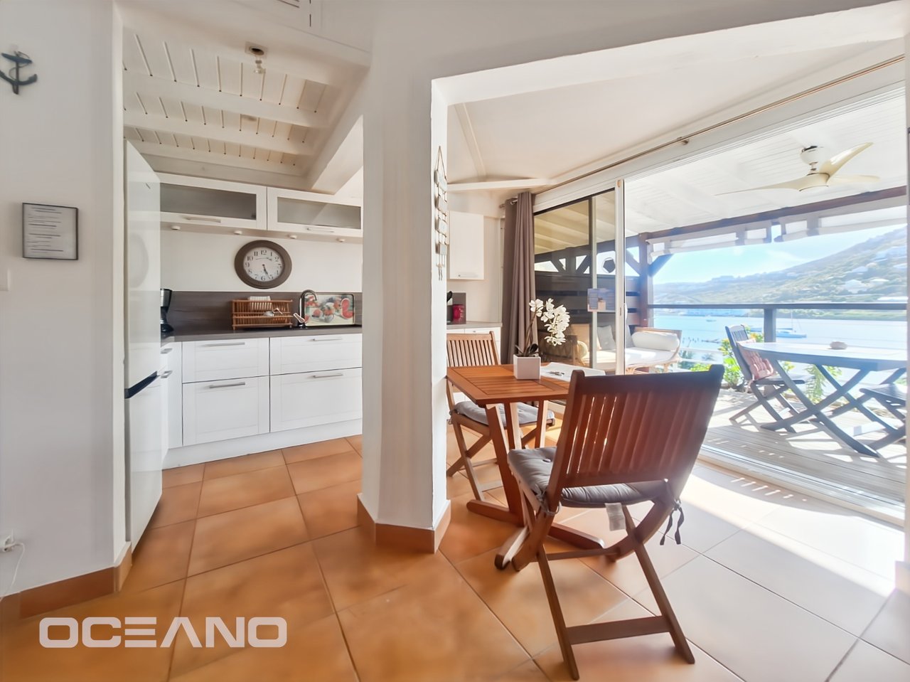 Sea-View Studio in Oyster Pond – Ideal for Investors