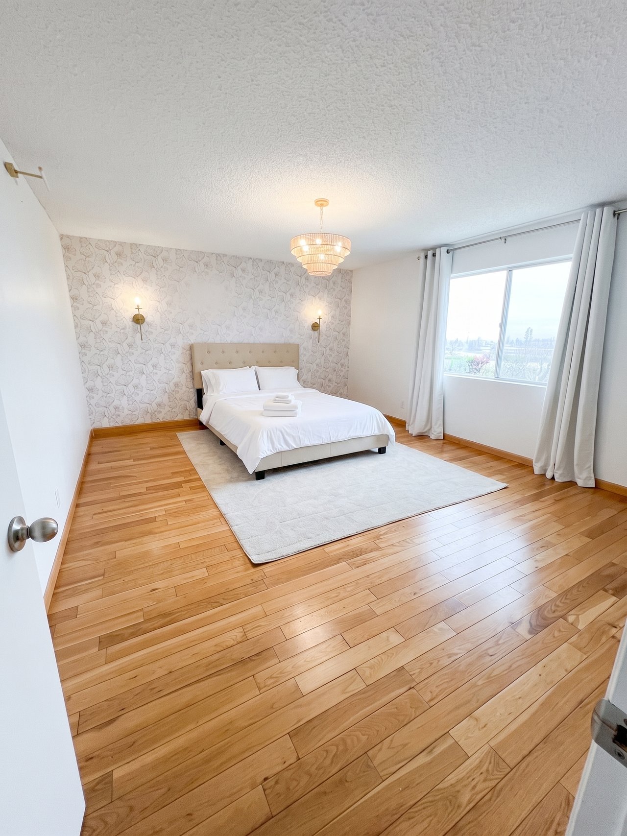 1336 Yale Street, APT 6 Santa Monica, CA 90404