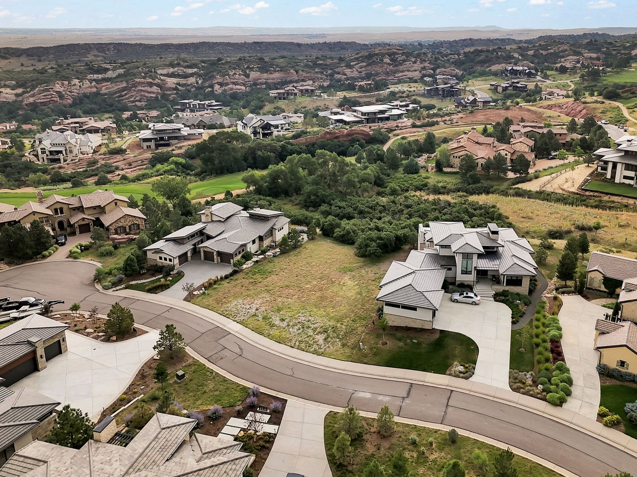 Beautiful Private Lot Near the 18th Hole