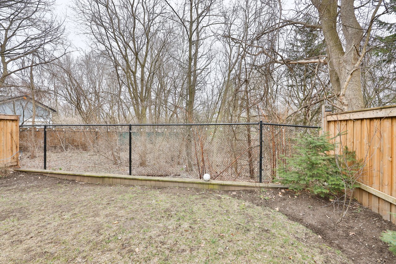 1176 Kane Road