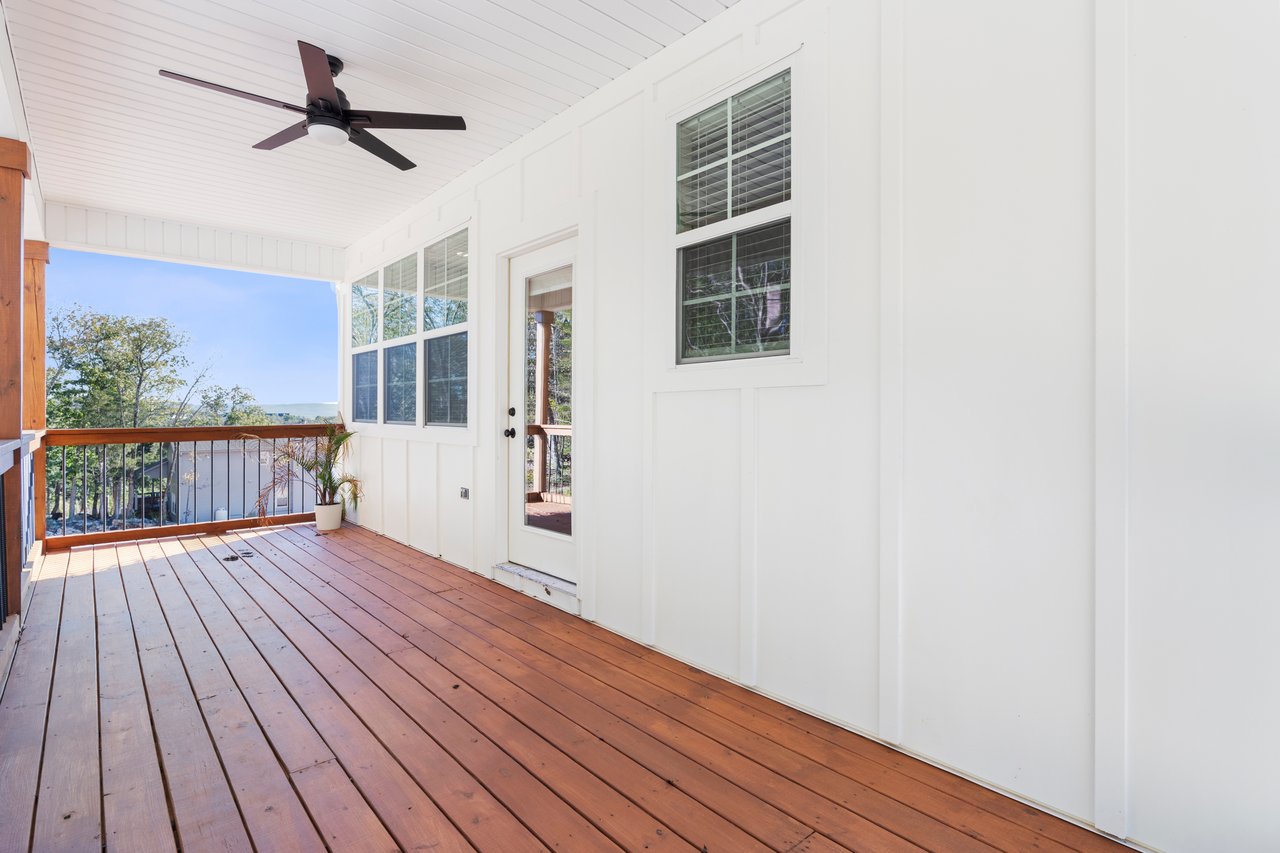 Stunning Like-New Home with Double Decks and Breathtaking Mountain Views