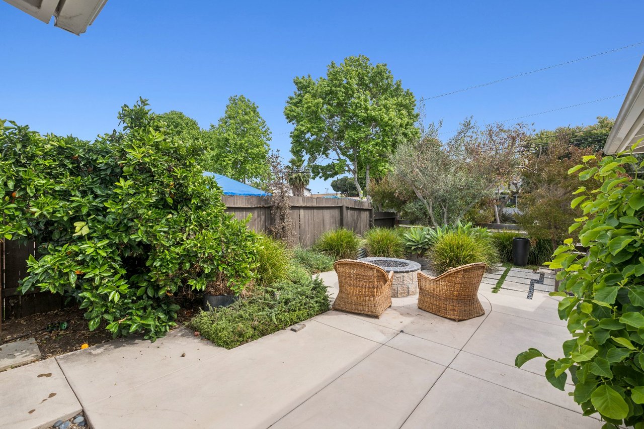 782 W 18th Street