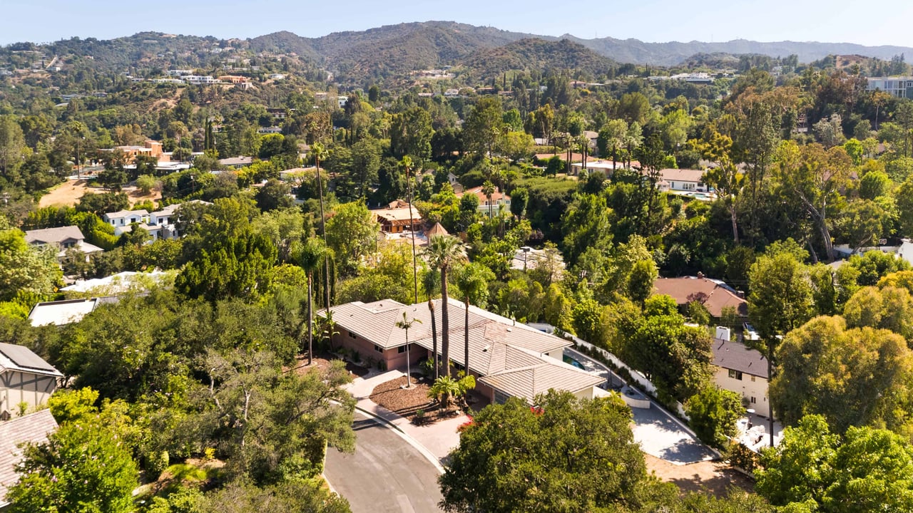 OFF MARKET : ENCINO, CA