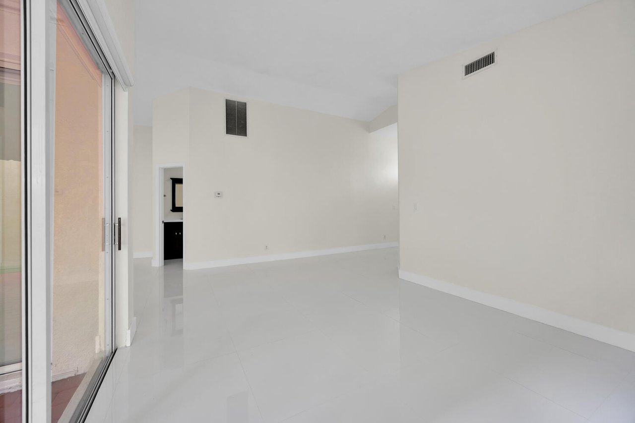 Just Listed at Costa Verde in Doral
