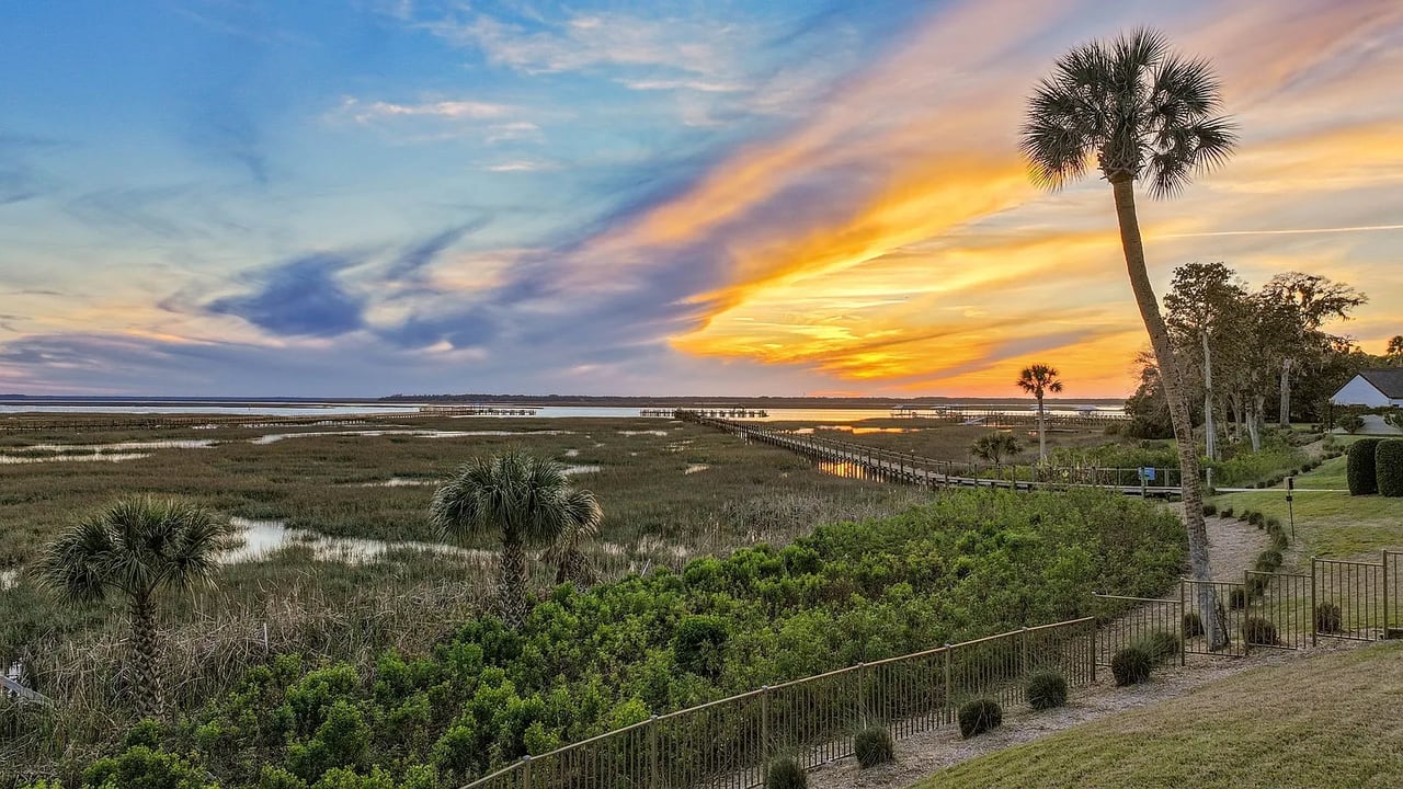 5069 First Coast Hwy #202D