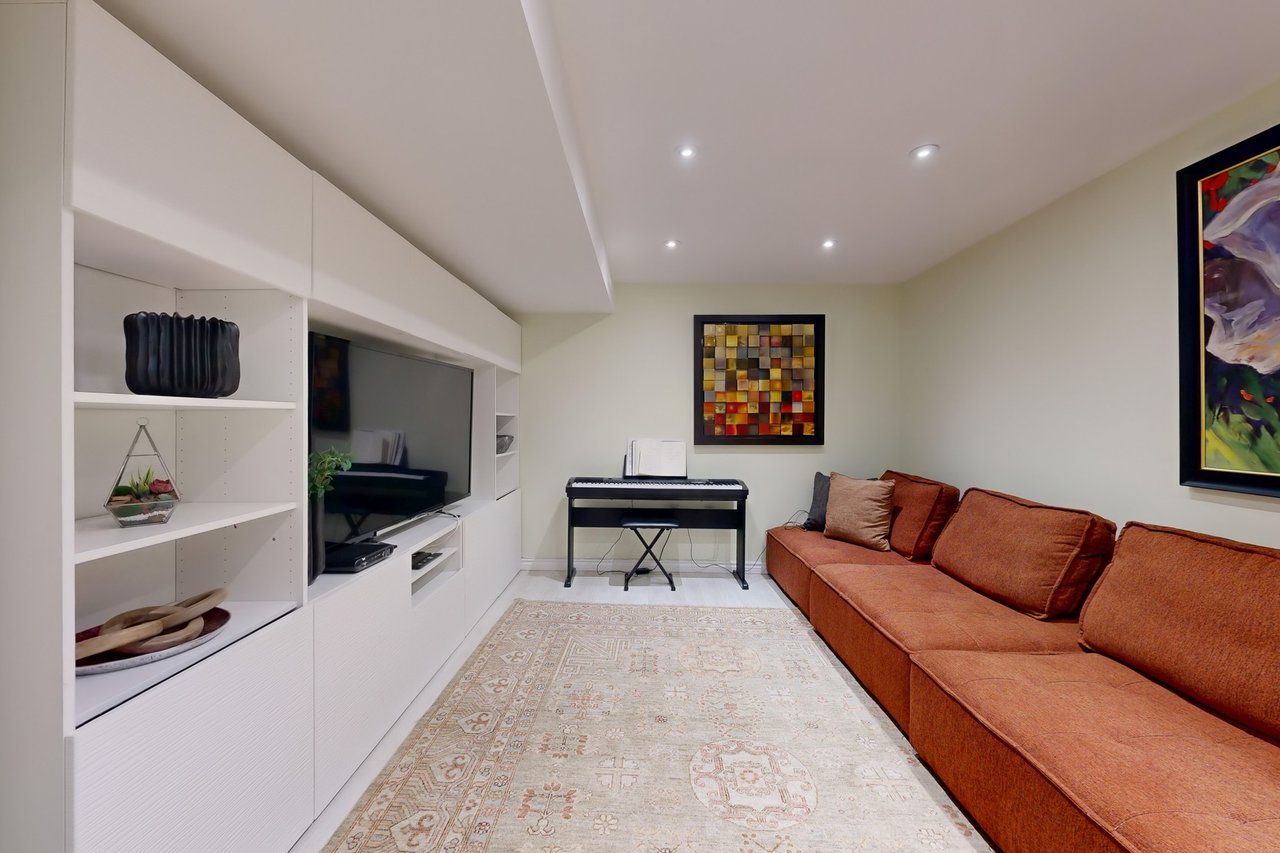 177 Bentoak Crescent