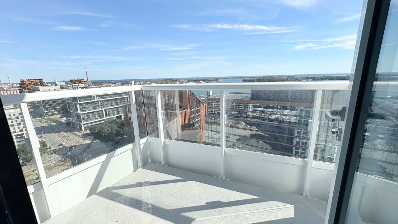 15 Richardson Street Unit: 1906