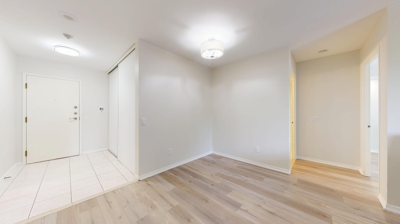 81 Townsgate Drive 211