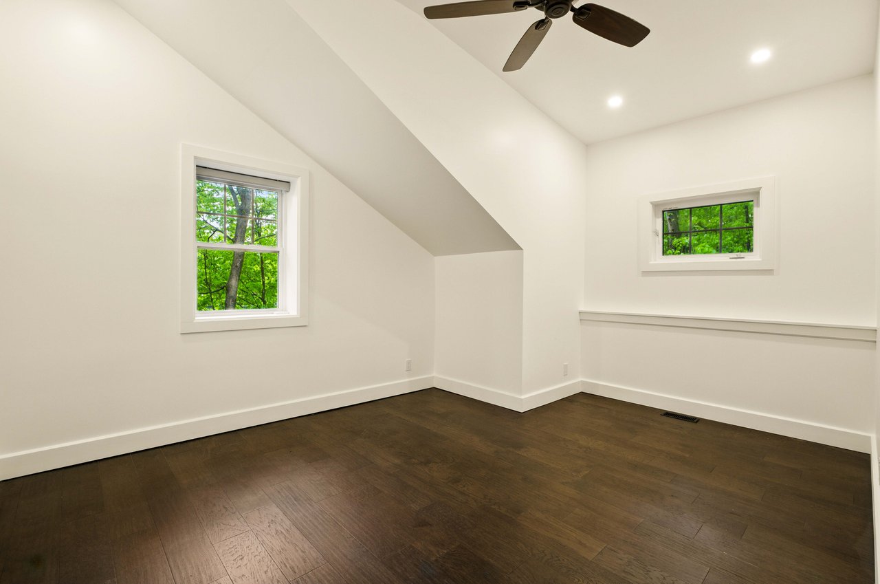 39 TODHOLM DRIVE