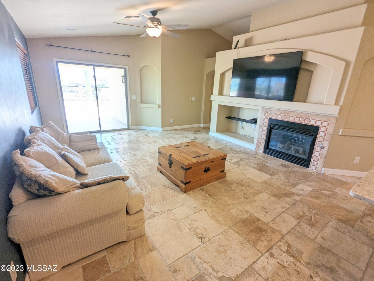 757 E Blue Rock Way