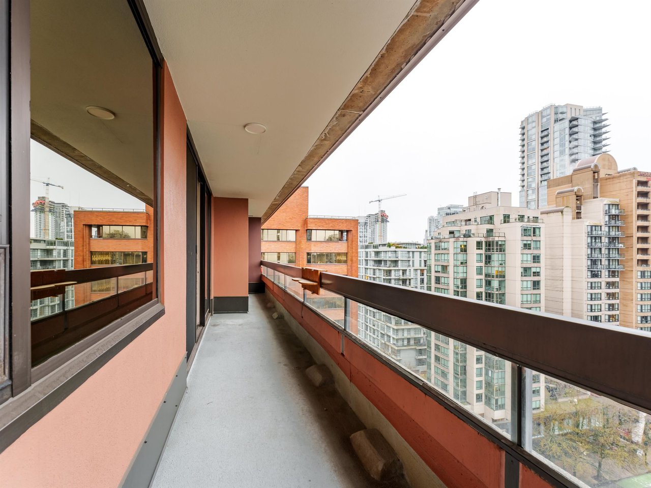 1108-1177 Hornby St