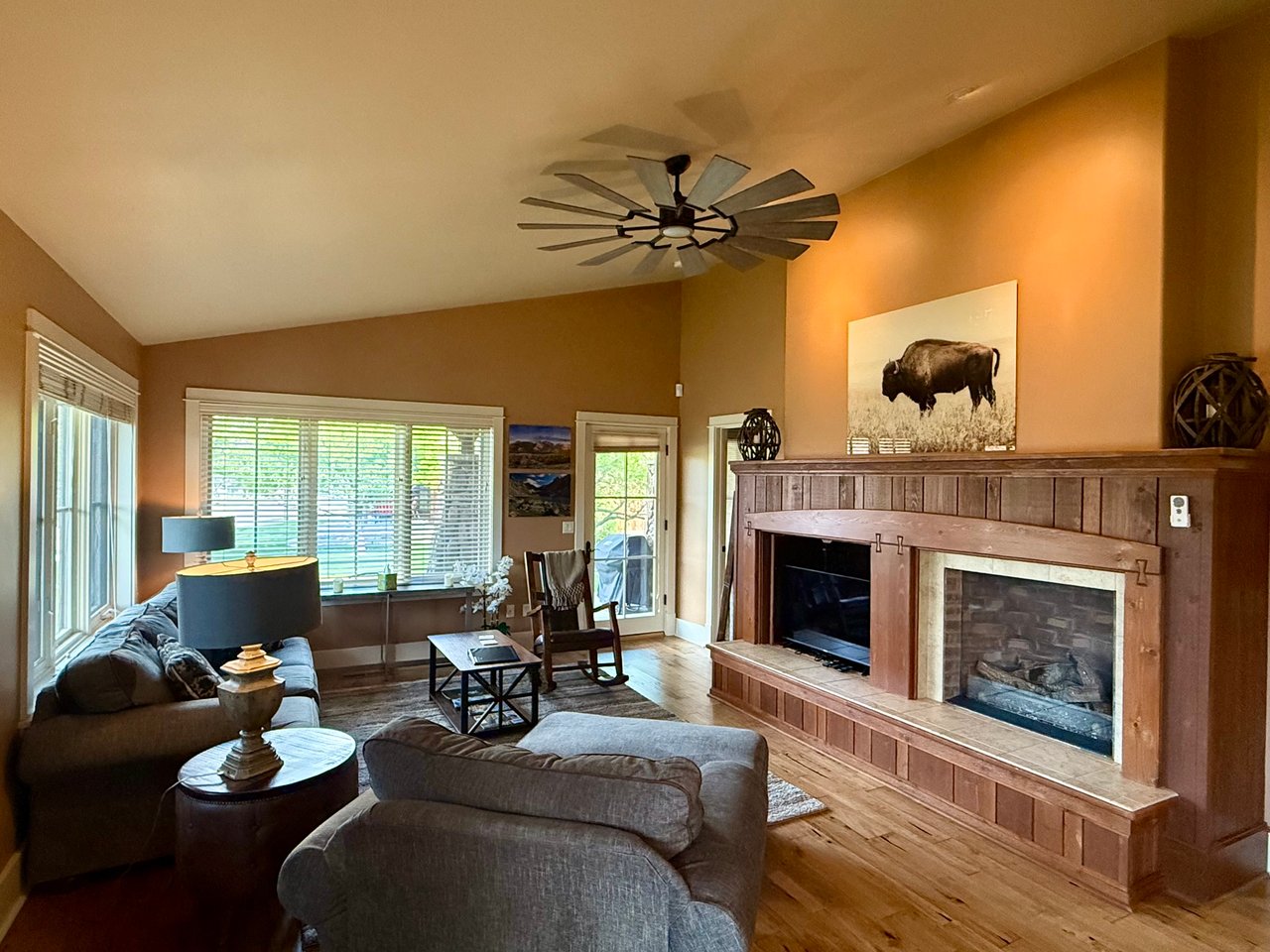 106 Cayuse Ct