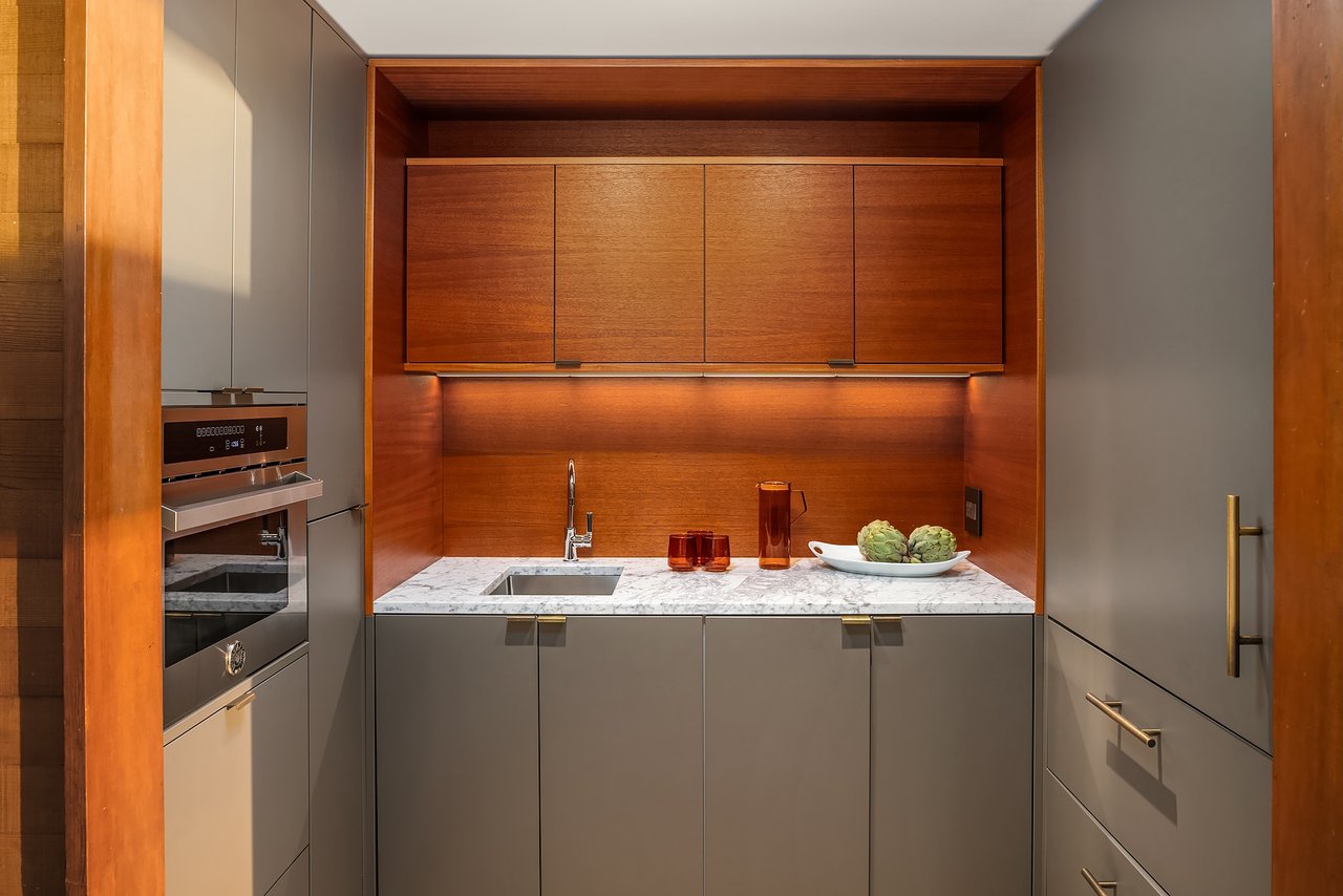 4343 W McLaren Street