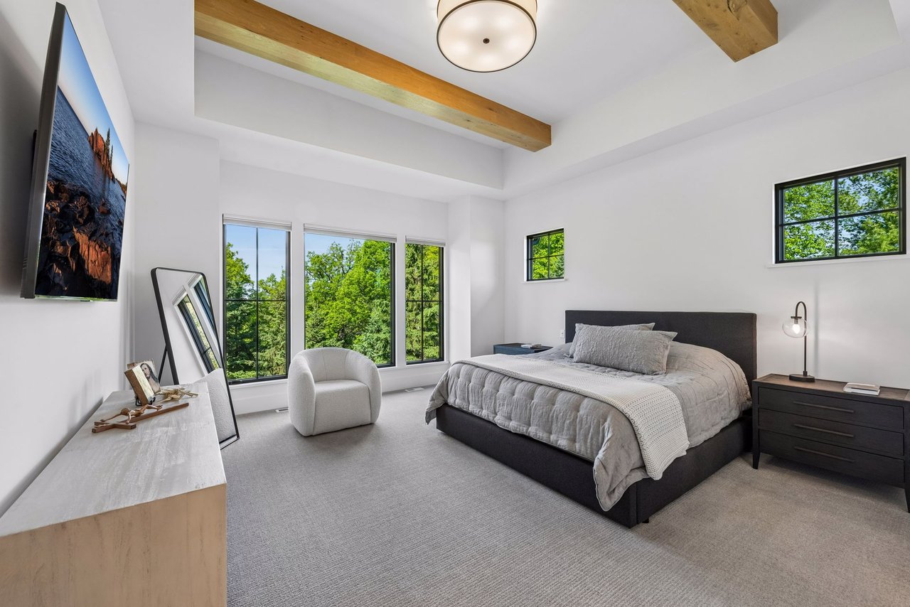 2888 Deer Hill Road, Medina